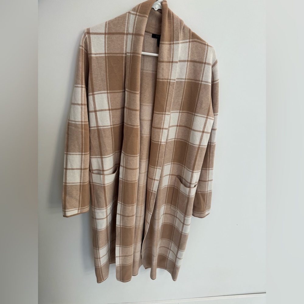 Tahari Soft Knit Cardigan in Tan plaid